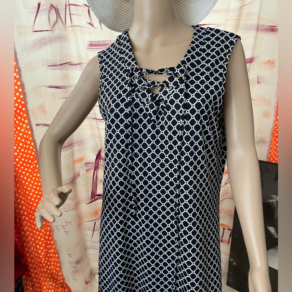black&white stretch dress size L